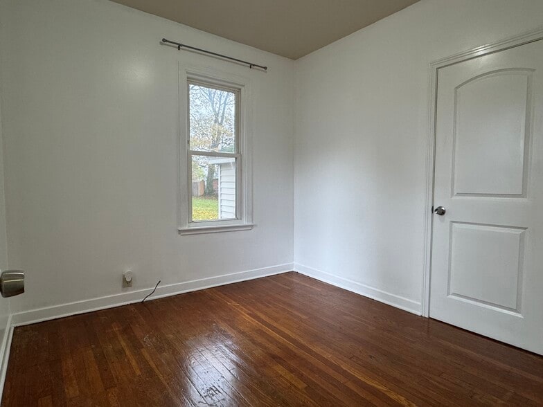 Building Photo - 99 Lansing St