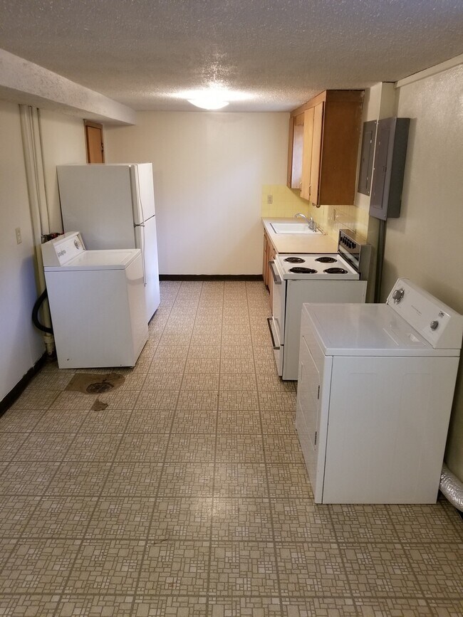 Building Photo - 1836 Todd Rd