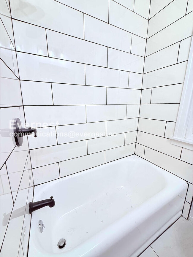 Building Photo - 12701 Northlawn St