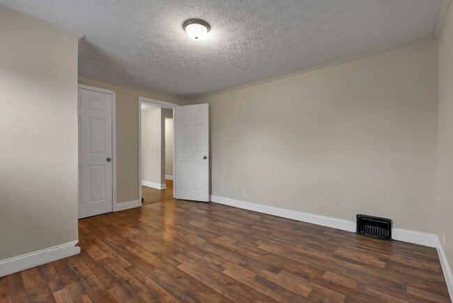 Building Photo - 280 1/2-85-82 S Wheatland Ave