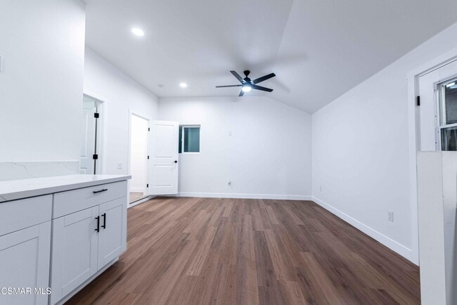 Building Photo - 2642 Blue Ridge Cir