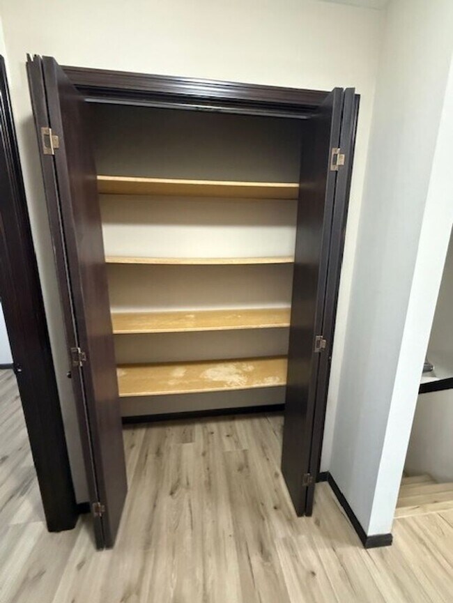 Building Photo - Luxury Townhomes