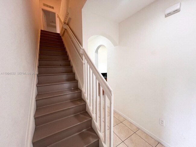 Building Photo - 4915 SW 140th Terrace