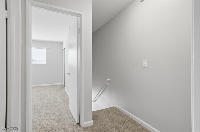 Building Photo - 2896 Klinger Cir