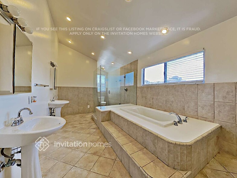 Building Photo - 4226 Don Carlos Dr