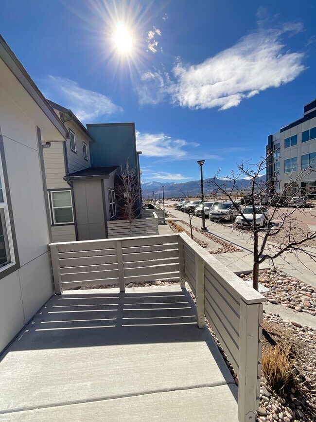 Building Photo - 3 Bedroom Townhome Available Near Voyager Pkwy & Interquest Pkwy!