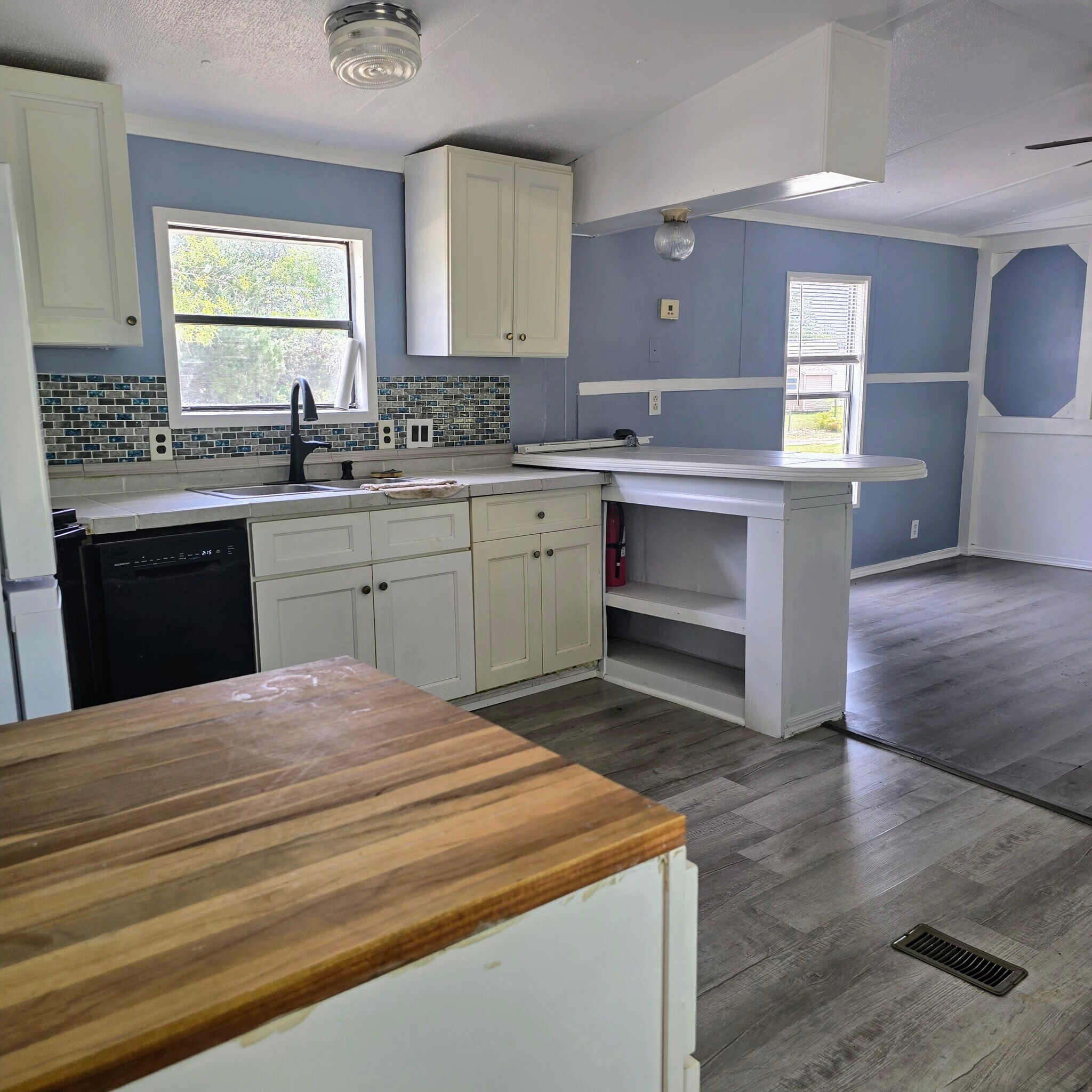 Building Photo - 5080 S Barker Pt