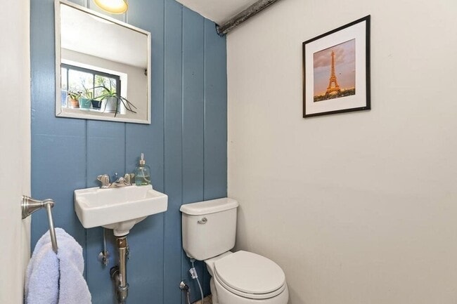 Building Photo - 7 Marrigan St