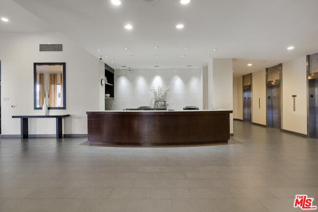 Building Photo - 10501 Wilshire Blvd