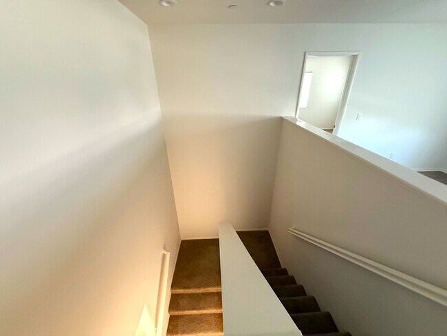 Building Photo - 44159 Le Blanc Ct