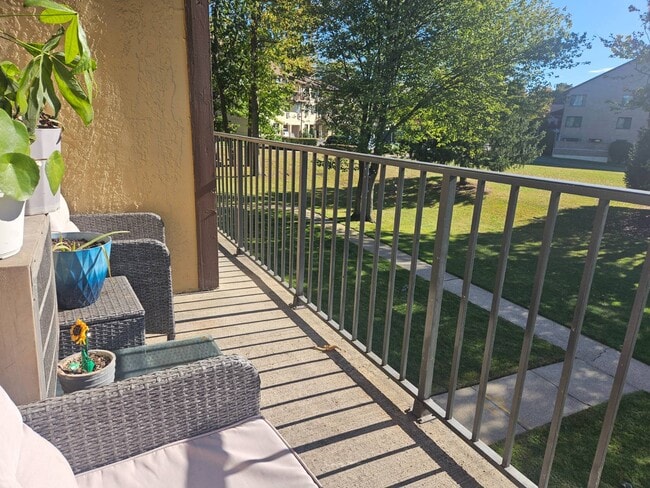 Building Photo - 50 Donna Ct