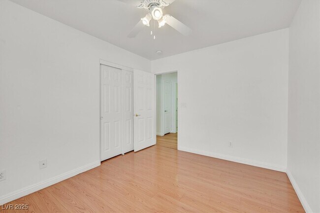 Building Photo - 6333 Sycamore Grove Ct