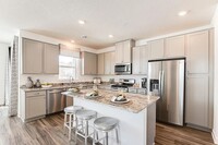Building Photo - Rare 1 year old new construction home!!! N...