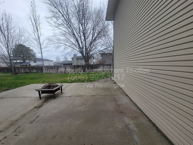 Building Photo - 5010 E Killdeer Ct