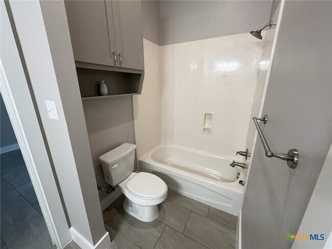 Building Photo - 5001 White Rose Dr