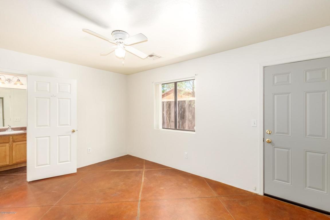 Building Photo - 405 E Geronimo Bluff Loop
