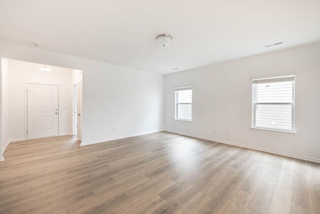 Building Photo - BEAUTIFUL 3 Bedroom Home - Stonebridge Fairways - AVAILABLE NOW