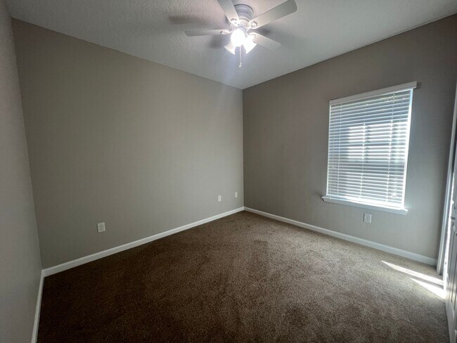 Building Photo - Stylish 3 Bedroom, 2 bath Condo with Woode...