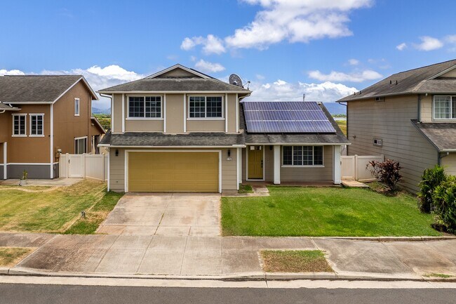 Building Photo - 4 bedroom, 3 bathroom single family house.