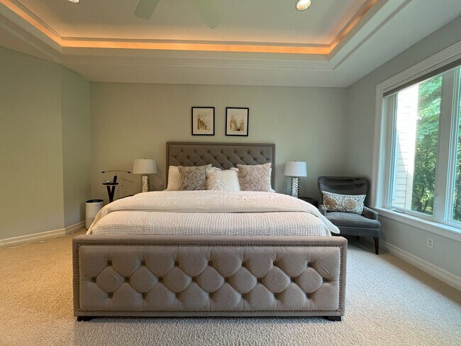 Building Photo - Forest-View Luxury Home with 5 Bedrooms, Luxury Primary Suite & Gourmet Kitchen