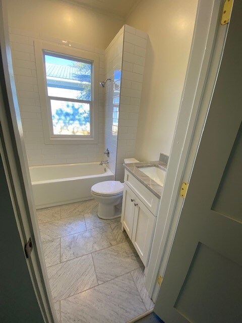 Building Photo - 210 First St