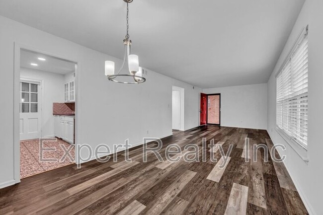 Building Photo - 2076 Montreat Cir