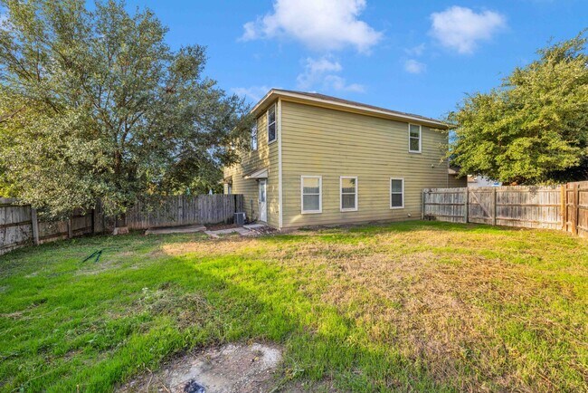 Building Photo - 4926 Appleseed Ct