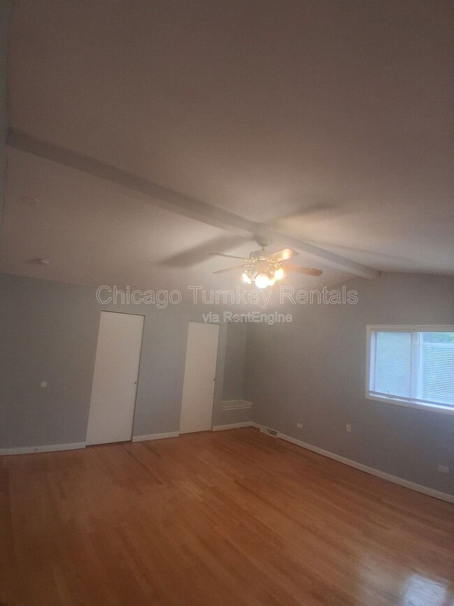 Building Photo - 1204 E 166th Pl