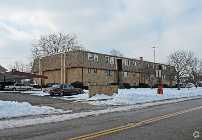 Building Photo - Northland Apartments