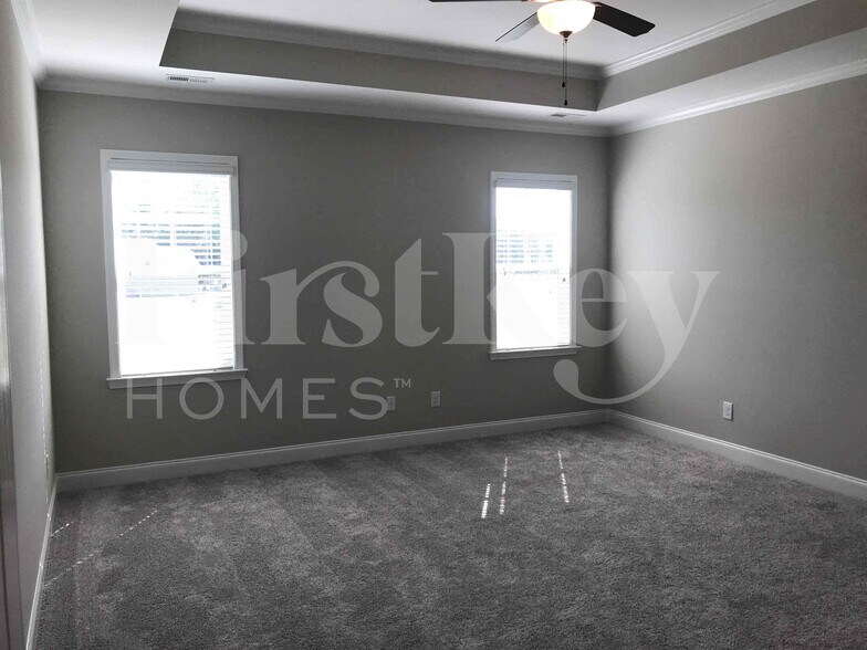 Building Photo - 84 Waterpine Dr