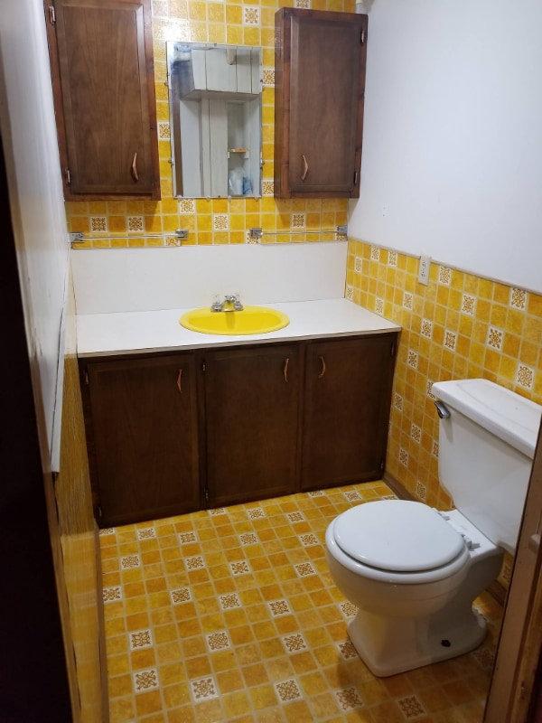 Building Photo - 208 4th Ave W