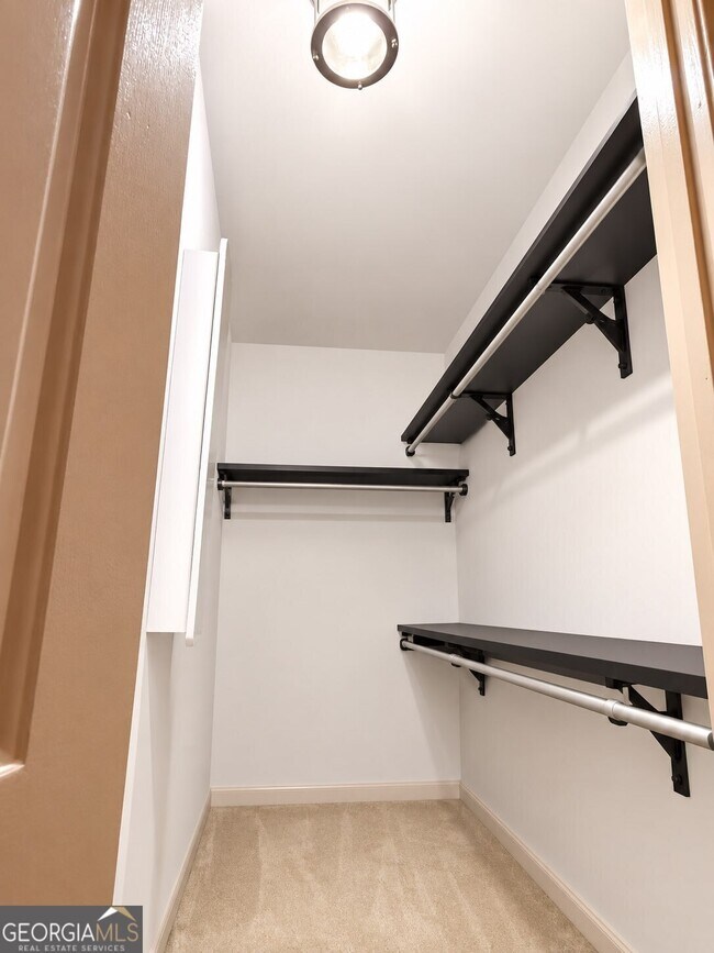 Building Photo - 8945 Carroll Manor Dr