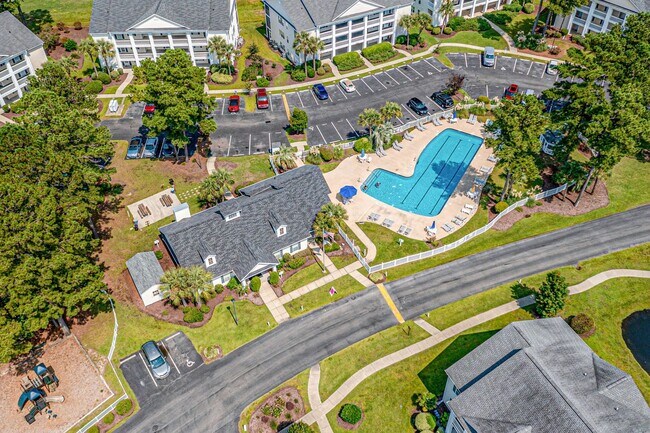 Building Photo - 5000 Windsor Green Way