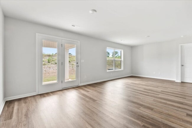Building Photo - Cullman City Limits - pet friendly