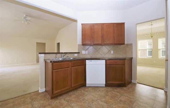 Building Photo - 14714 Keystone Green Dr