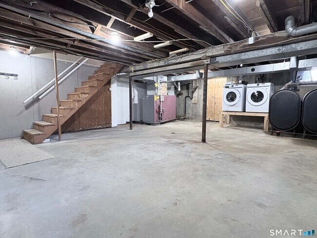 Building Photo - 80 Balaban Rd