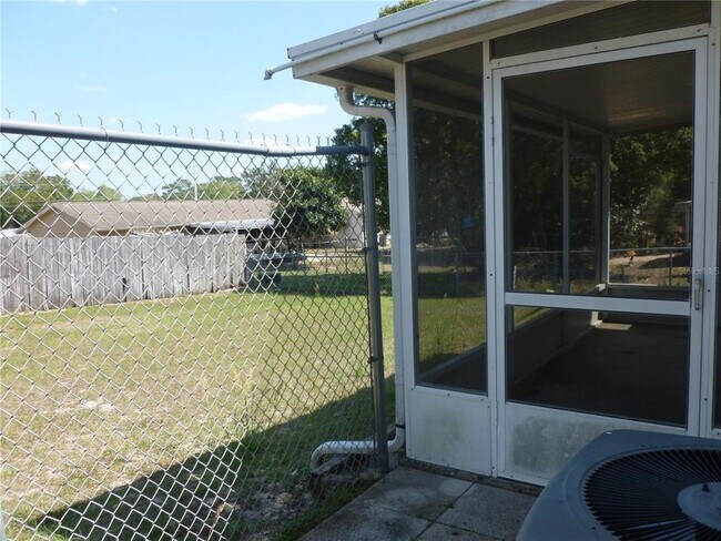 Building Photo - 5330 Springwood Rd