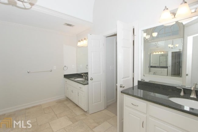 Building Photo - 6320 Deerwoods Trail