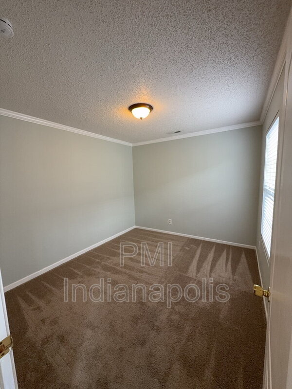 Building Photo - 12120 E 141st St