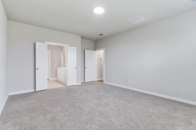 Building Photo - 2010 Sandpiper Wy