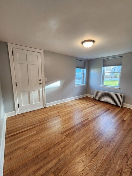 Building Photo - 134 Fowler Ave Ext