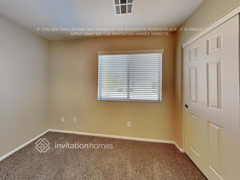 Building Photo - 2576 W Prospector Way