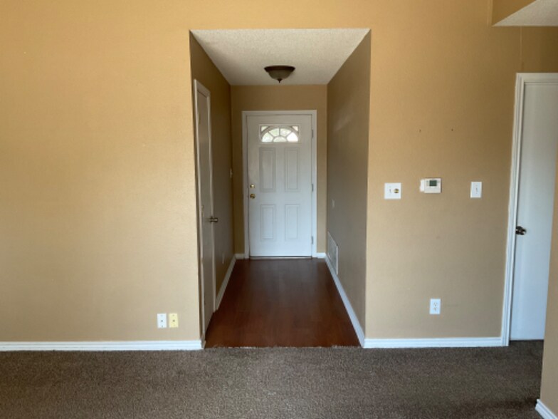Building Photo - 5107 Untalan St