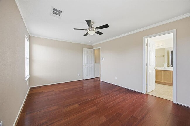 Building Photo - 14408 Charles Dickens Dr