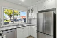 Building Photo - 770 Ventura St