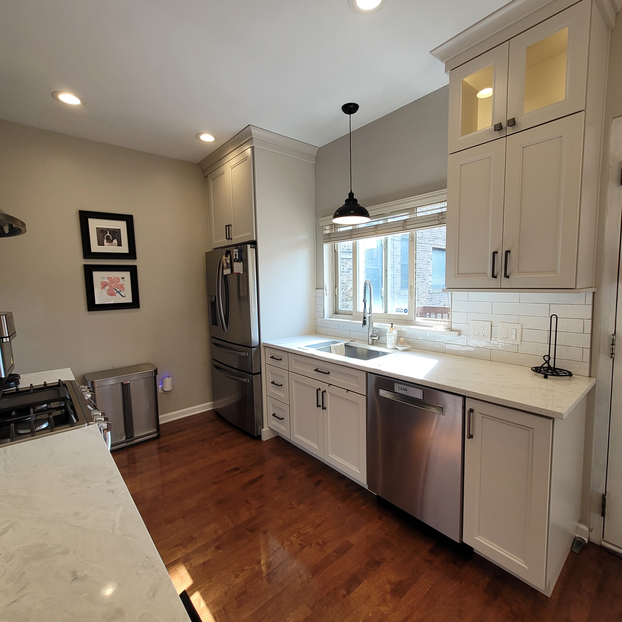 Building Photo - 4436 S King Dr