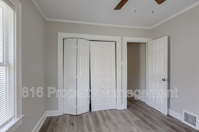 Building Photo - 3541 Mersington Ave