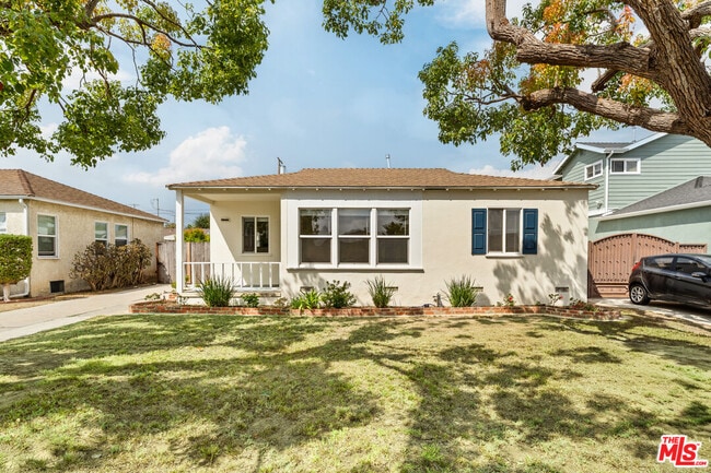 Primary Photo - 7869 Croydon Ave