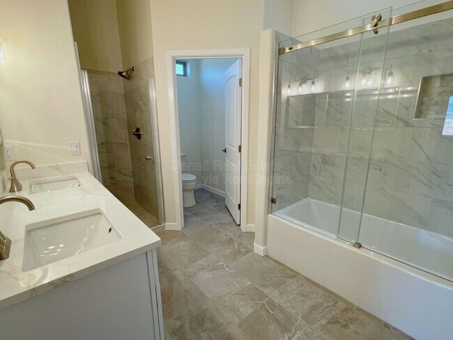 Building Photo - 14431 Wood Canyon Pl