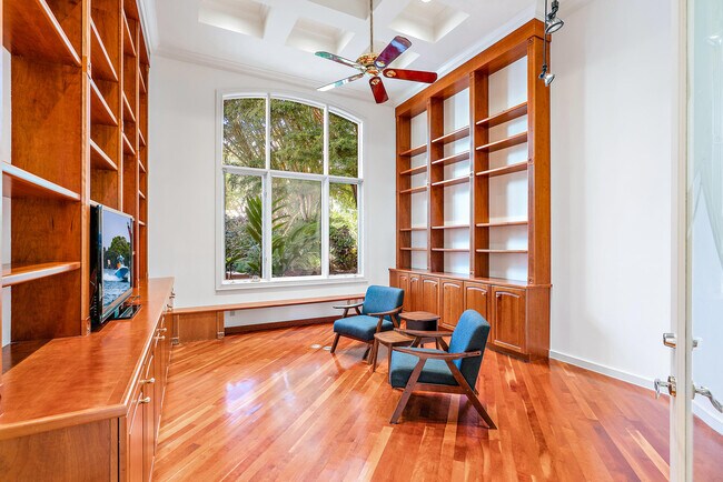 Building Photo - 197 Spyglass Ct